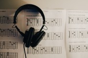 必听的20首经典钢琴曲，必听的20首经典钢琴曲简谱